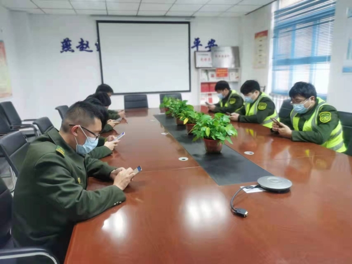冀州南站：全面加强业务学习 为决战决胜四季度保驾护航