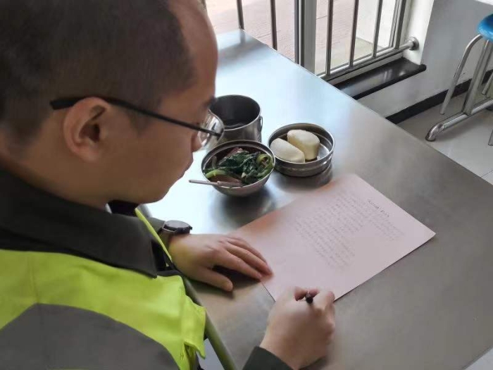 衡水西收费站积极倡导文明就餐 杜绝餐饮浪费