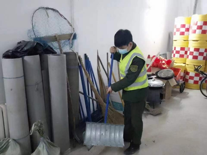 大麻森收费站多措并举应对寒潮来袭