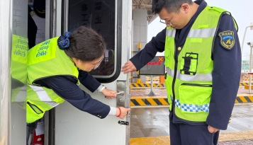 冀州西收费站开展雪后安全隐患排查 筑牢安全保畅防线